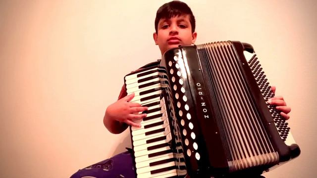 Amazing grace (accordion cover ) by Gabriel смотреть онлайн
