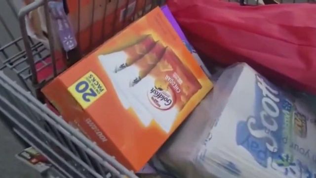 США НАШИ ПОКУПКИ В МАГАЗИНЕ WALMART смотреть онлайн