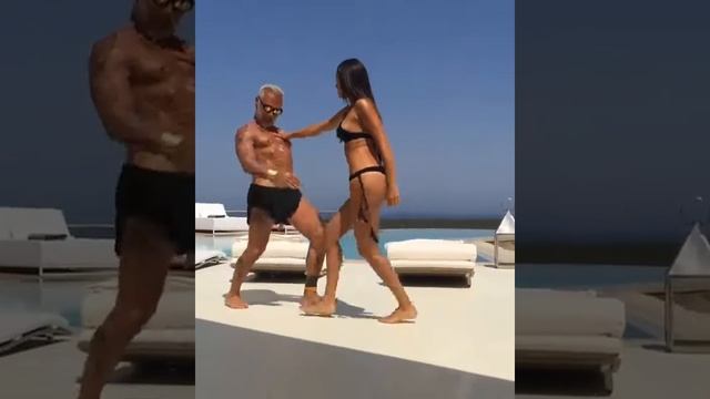 Супер танец в 50 лет ) смотреть онлайн