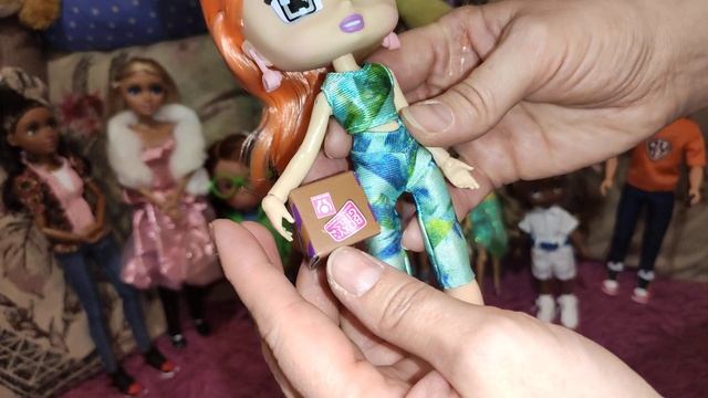 ещё один боксик, Январь. сравним тела, рассмотрим. пришла в мокрой коробке, печаль... смотреть онлайн