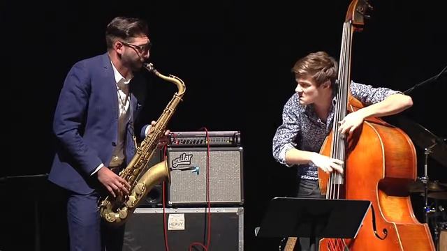 Blues on a Sunday (Joshua Redman) - Alex Ioakim & Milush Piochaud смотреть онлайн