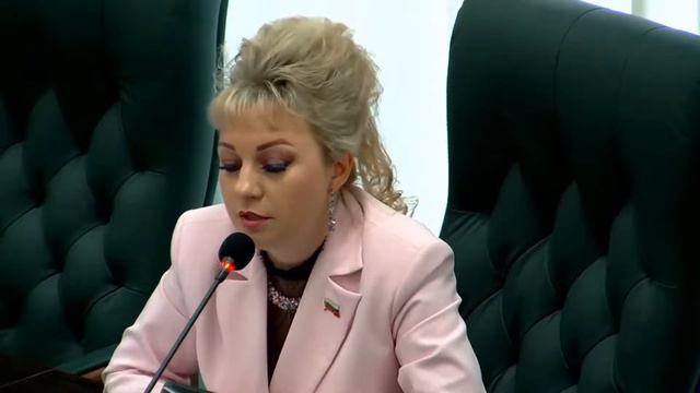 Выступление про электронные трудовые книжки 4 Заседание 9 сессии Сахалинской областной Думы 7 созы смотреть онлайн