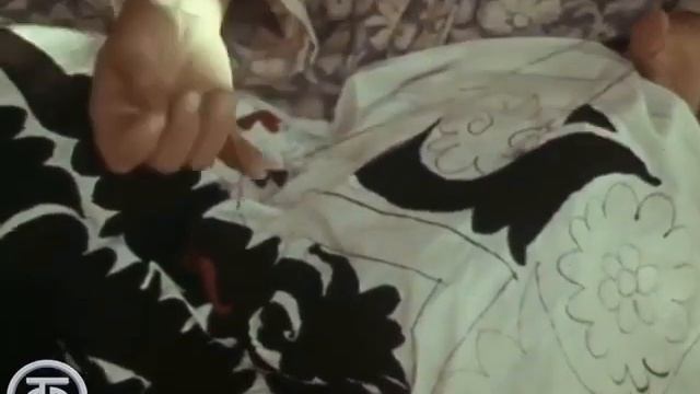 Гулдӯзӣ - традиционная вышивка Востока смотреть онлайн