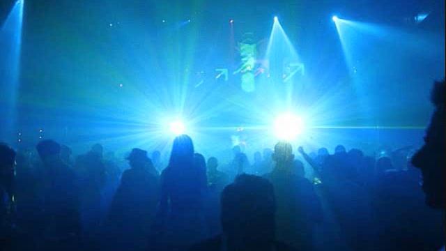 Pole Queen Killa Groove Ft. Money Lingo/100 Gates смотреть онлайн