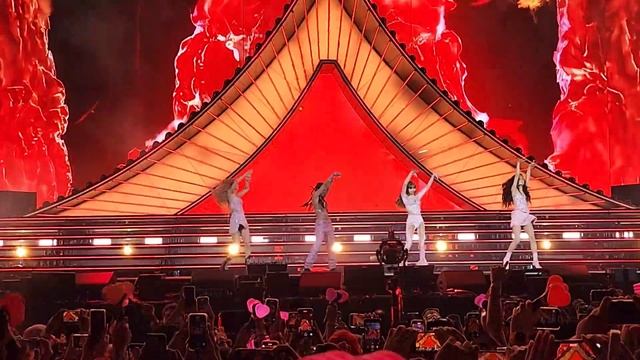 Blackpink Coachella 2023 Weekend 2 - Kill This Love смотреть онлайн