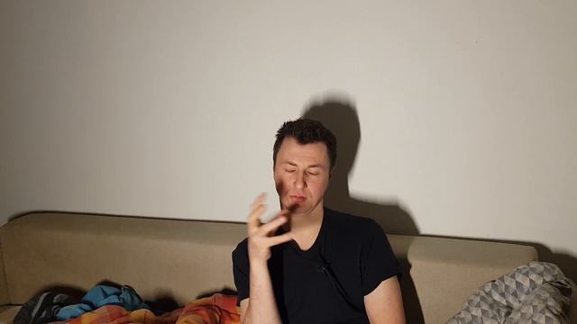 Господи, я просто хочу зарыться под одеяло и плакать. Я устал. И мне нужно знамение от Тебя. смотреть онлайн