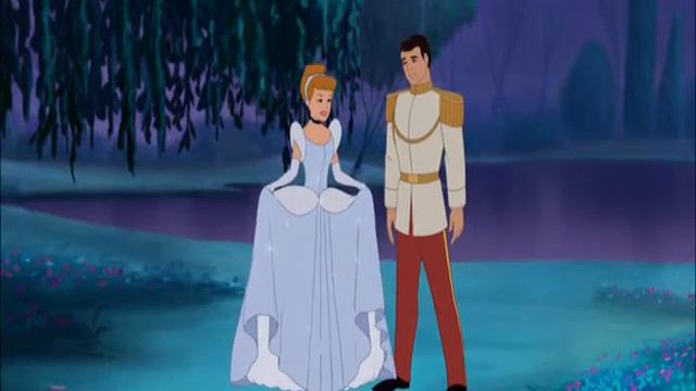 Ariel and Cinderella - Кто то придумал любовь смотреть онлайн