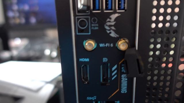 BIOS update w/o CPU and RAM (ASUS TUF Gaming B550M Flashback) смотреть онлайн