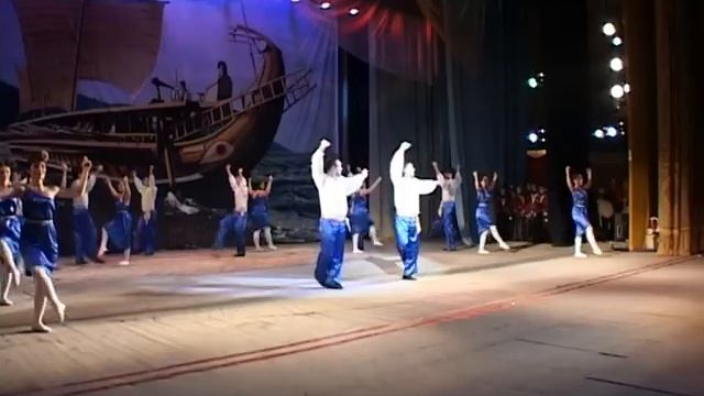 Greek dances suite SIRTAKI by National Dance Ensemble Eleftheria смотреть онлайн