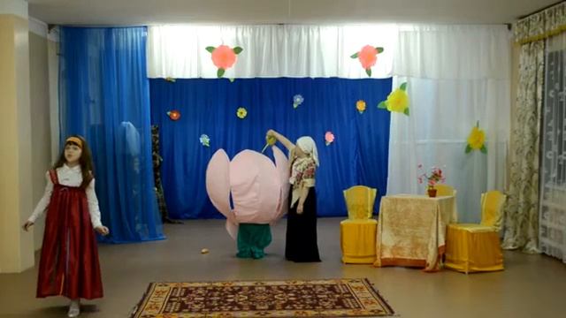 483 Театральный кружок «Маскарад» Отрывок из спектакля «Дюймовочка» смотреть онлайн