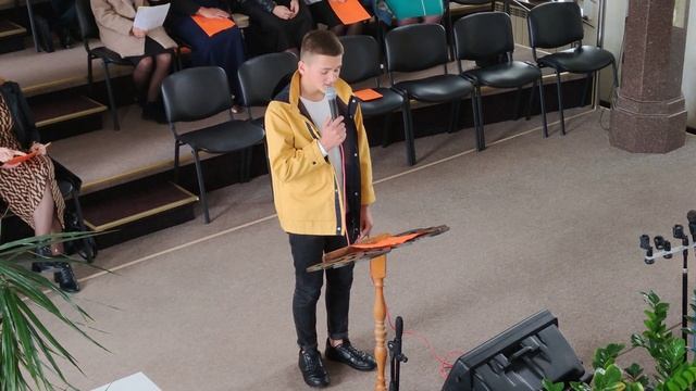 Як часто нам не вистачає віри в чудо. Бучек Деніс. Християнські вірші. 26.09.2021. смотреть онлайн