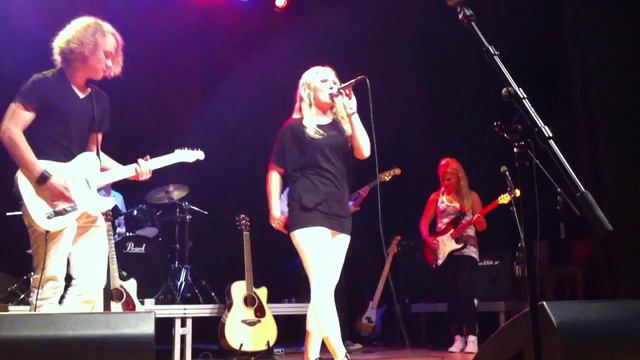 All the small things - cover - Lunchkonsert смотреть онлайн