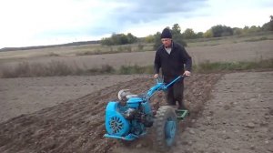 Культиватор к мотоблоку МТЗ в работе...