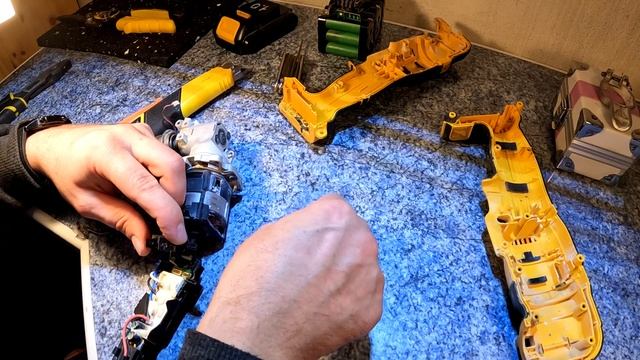 Dewalt снова ремонтирую кнопку. смотреть онлайн