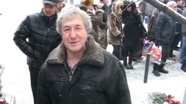 Виктор Шафеев-Марин у могилы В. С. Высоцкого смотреть онлайн