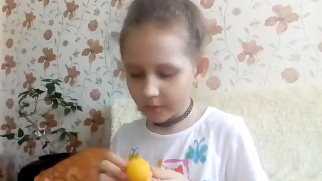 Как сделать сережки для куклы смотреть онлайн