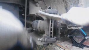 Пошаговая замена передних тормозных колодок на Hyundai Solaris. Колодки Hi-Q.