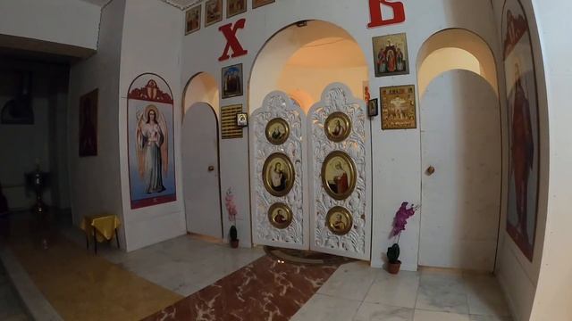 Дорогие братья и сестры! Божественная служба храм Святой Троицы смотреть онлайн