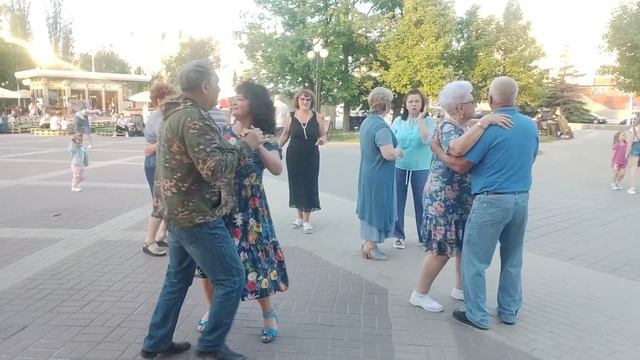 Вишня в саду.... 02.06.23. смотреть онлайн