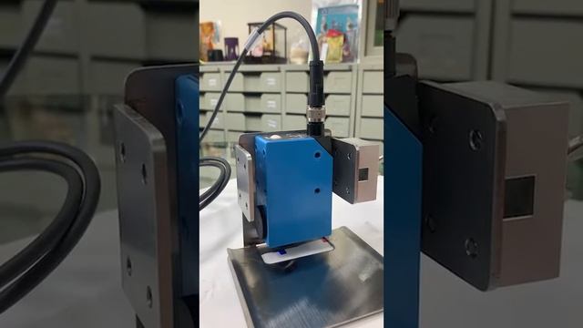 1-1 SICK Mark Sensor-西克色標電眼設定方法 смотреть онлайн