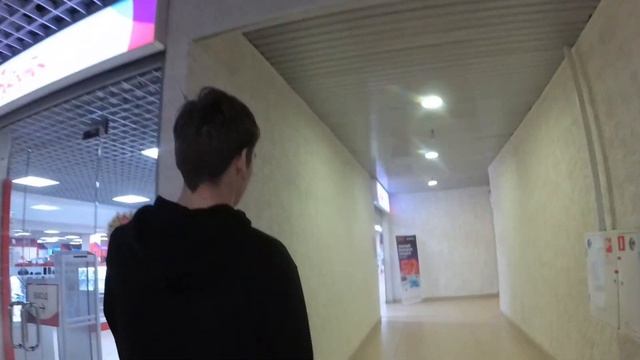 ПРЯТКИ В ТОРГОВОМ ЦЕНТРЕ // ЗАБРАЛИ В ПОЛИЦИЮ??? смотреть онлайн