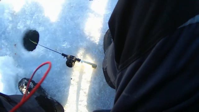 Зимняя рыбалка на озере Янтык 01 02 21 смотреть онлайн