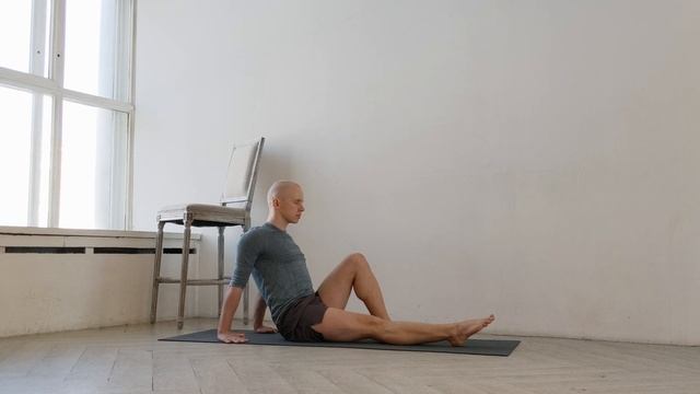 Хатха-йога: Комплекс на заднюю поверхность тела | Базовый уровень. смотреть онлайн