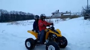 Зимой заводим квадроцикл