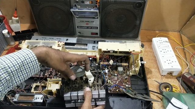 Very Rare Servicing Video || Vintage SHARP GF 9494 Boombox || Stereo Cassette Player || смотреть онлайн