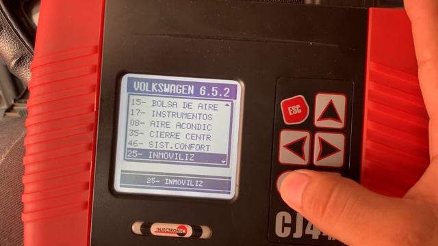 Programación de llave Volkswagen pointer 2007 con CJ-4R смотреть онлайн