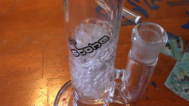 Stone Glass Works Waffle Bong смотреть онлайн