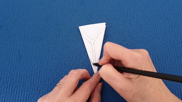 Как сделать простую и красивую снежинку из бумаги на новый год. Узоры снежинок.Новогодние поделки. смотреть онлайн