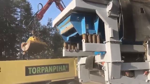 Дробление и производство щебня на карьере / испытание и отбор проб щебня