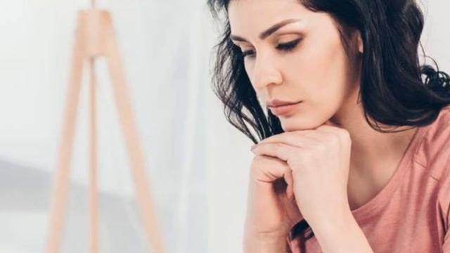 Изменяю мужу с его другом, причина - его инфантилизм. Ему скоро 50, а ведёт себя, как мальчишка. смотреть онлайн