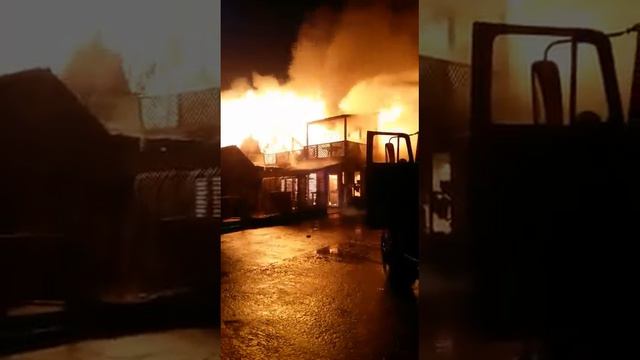 Пожар в развлекательном комплексе. 10.10. 2015 смотреть онлайн