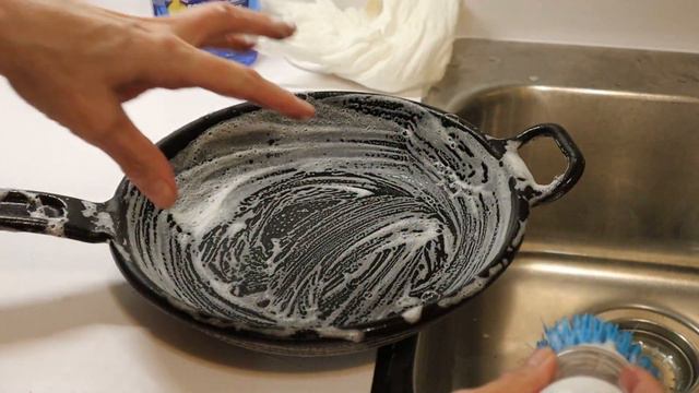 Cleaning My Cast Iron смотреть онлайн