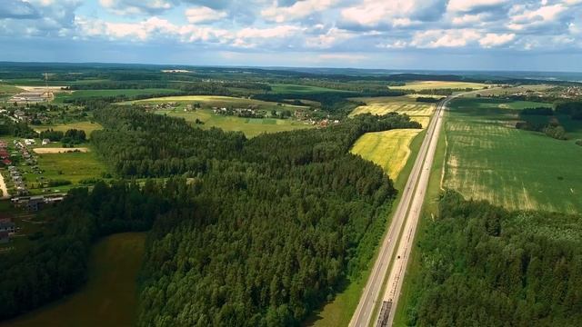 Кафе ПОЛЯНА и окрестность. Беларусь. С высоты. Видео Дубровский смотреть онлайн