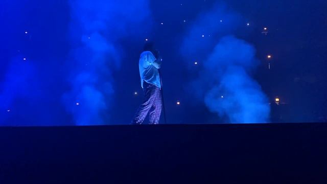 Post Malone - Over Now (Runaway Tour Chicago) смотреть онлайн