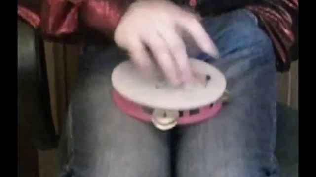 Максим Сафиулин - Игра на музыкальных инструментах (синтезатор, ложки, бубен, рояль) смотреть онлайн