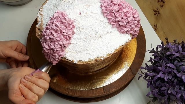 ТОРТ "ГОРШОЧЕК С ЦВЕТАМИ"/ОФОРМЛЕНИЕ БЕЛКОВО-ЗАВАРНЫМ КРЕМОМ смотреть онлайн