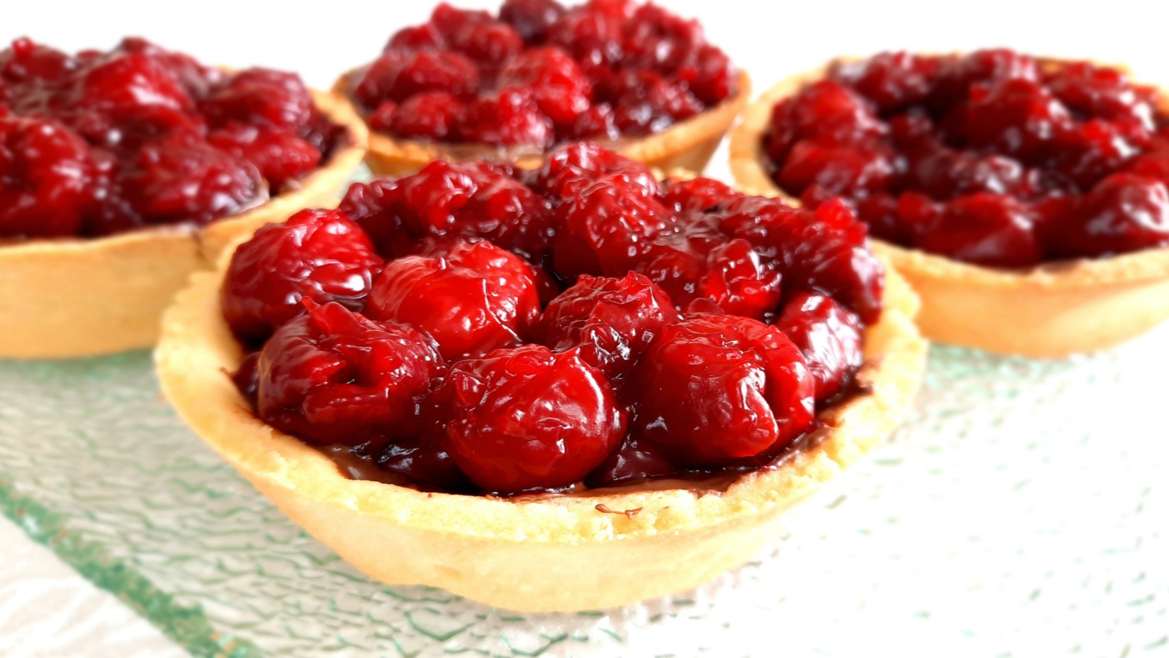 ТАРТАЛЕТКИ С ВИШНЕЙ смотреть онлайн