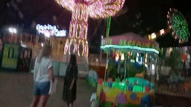 Отдых в Анапе и Кабардинке/Анапские аттракционы/часть 6 смотреть онлайн