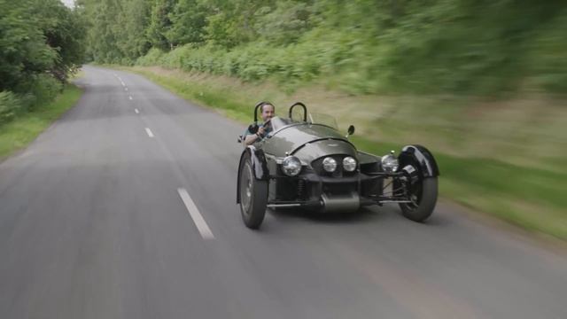 The stupidest car on sale? | New Morgan Super 3 road review смотреть онлайн