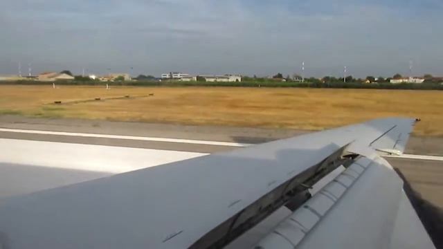 Atterraggio Volotea aeroporto Verona смотреть онлайн