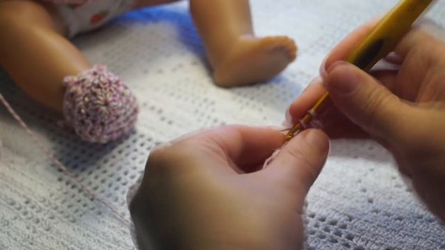 Носочки для куклы ,крючком,crochet for baby (бэби №63) смотреть онлайн