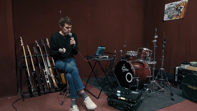 Shure ULX-D vs UHF-R порівняння двох популярних радіосистем смотреть онлайн