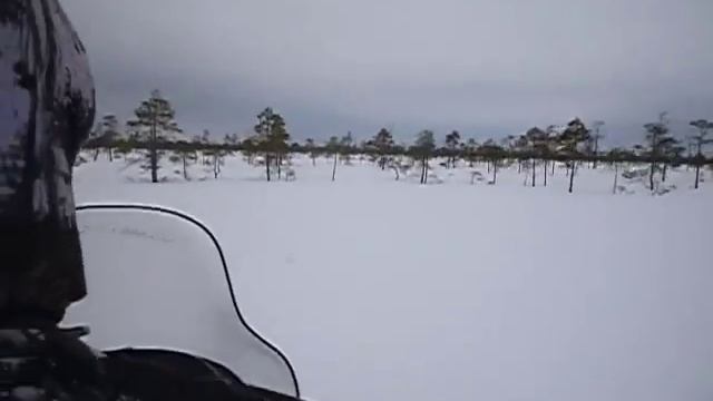 на снегоходе по болоту. смотреть онлайн