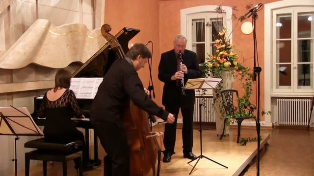 Boguslaw Furtok plays Bottesini Duo for Clarinet & Bass with Piano смотреть онлайн