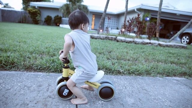 Xe đạp đầu tiên with KAYDEN- XJD baby bike review смотреть онлайн