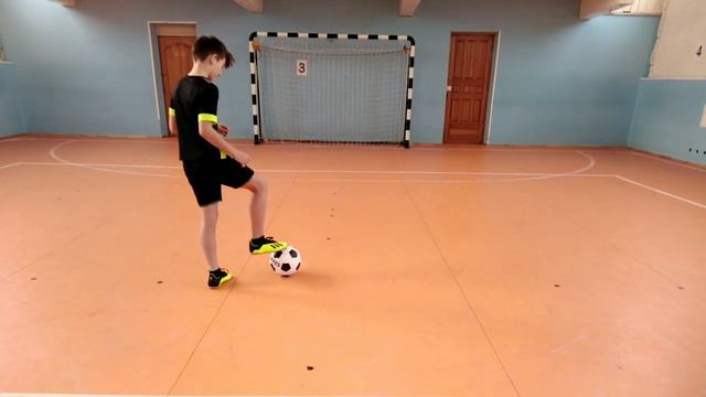 🍪☕ЧЕЛЕНДЖ С ПОДПИСЧИКАМИ! ВЫБИЛИ ЧИПСЫ? ⚽💣 смотреть онлайн